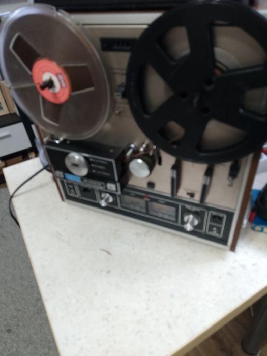 Casetofonul Solid State &Akai 201D