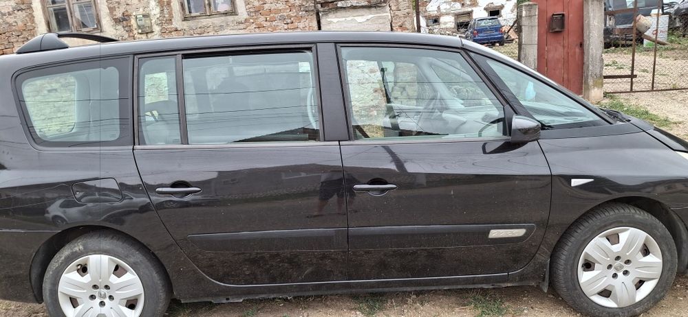 Dezmembrez Renault espase 2,2 dizel zabrani județul Arad