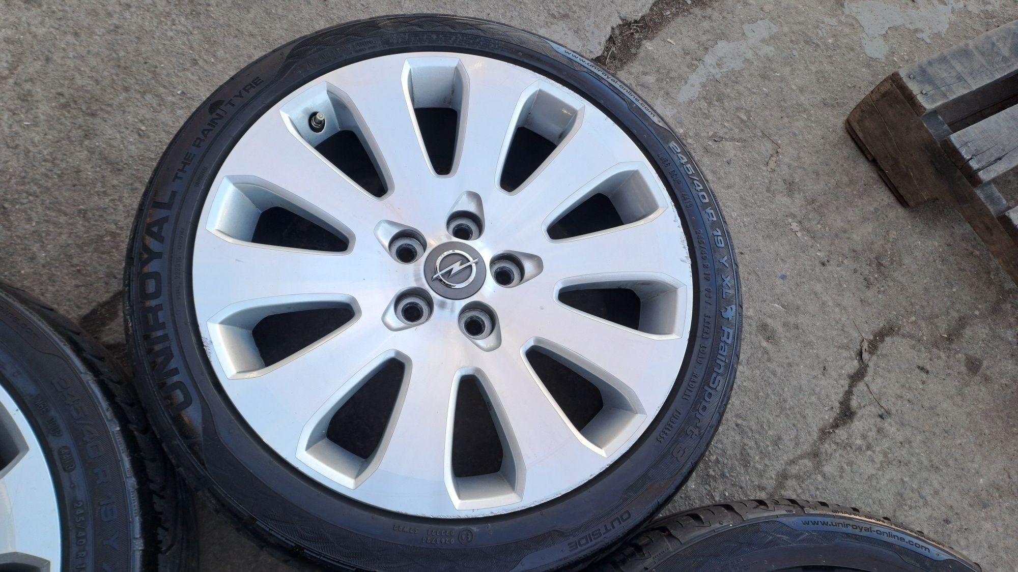 19" 5Х120мм Опел Инсигния, 5x120mm Opel Insignia с гуми 245/40/19