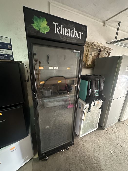 Хладилник с витрина Gastro-Cool