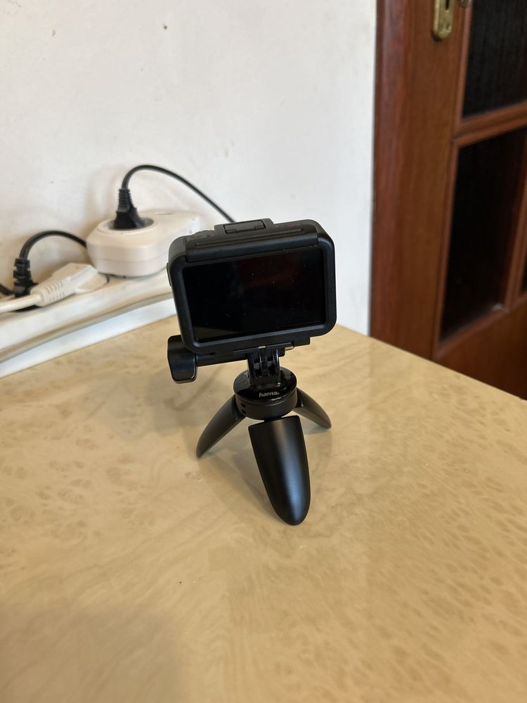 Camera sport DJI osmo1 cu trepied