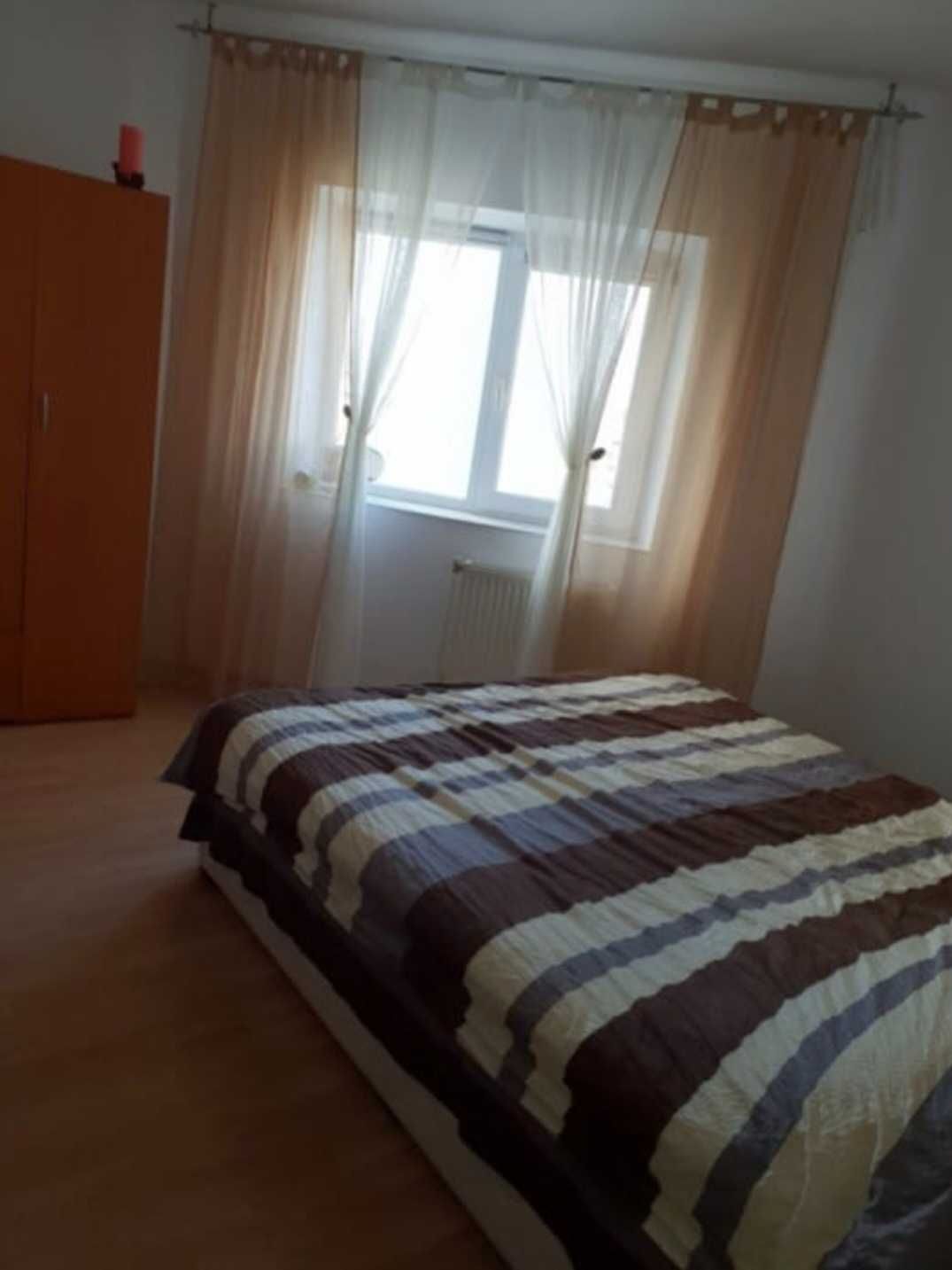 Apartament 3 camere, central de inchiriat
