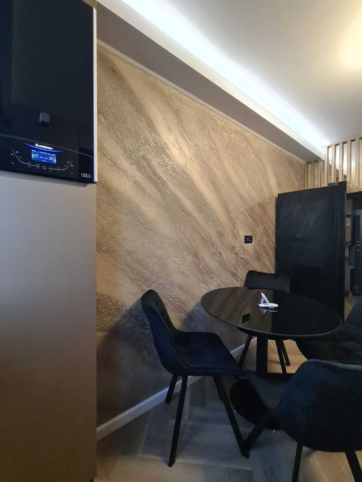 Închiriere 2 camere decomandat,  mobilat lux, metrou