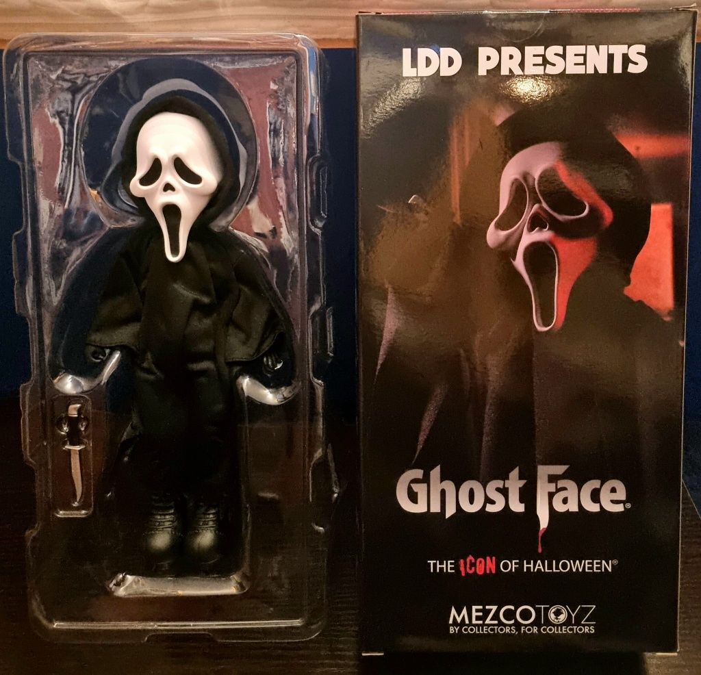 Figurina Living Dead Dolls Ghostface Scream