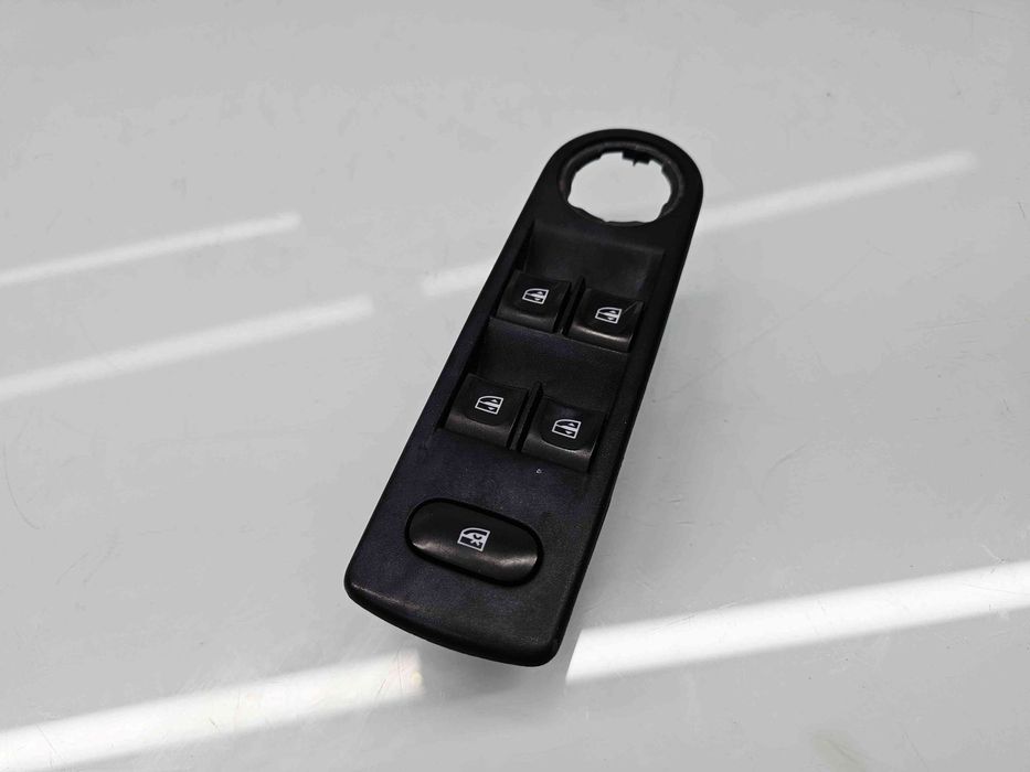 Butoane comanda geamuri sofer  Renault Clio 4 [Fabr 2012-prezent] 254