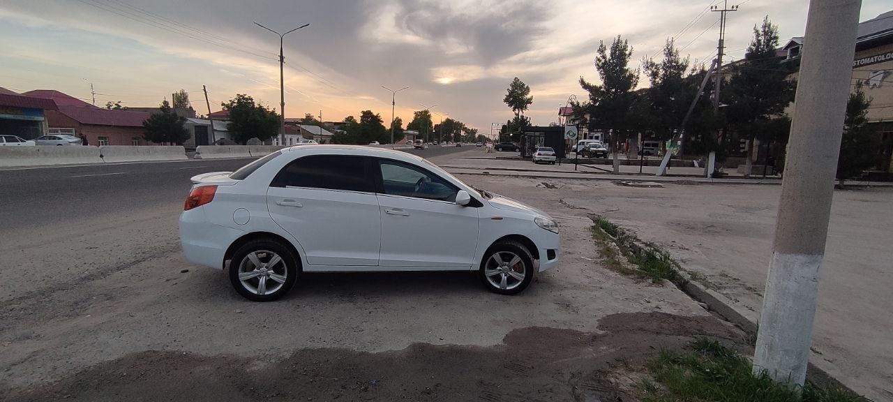 Заз форзе сотилади