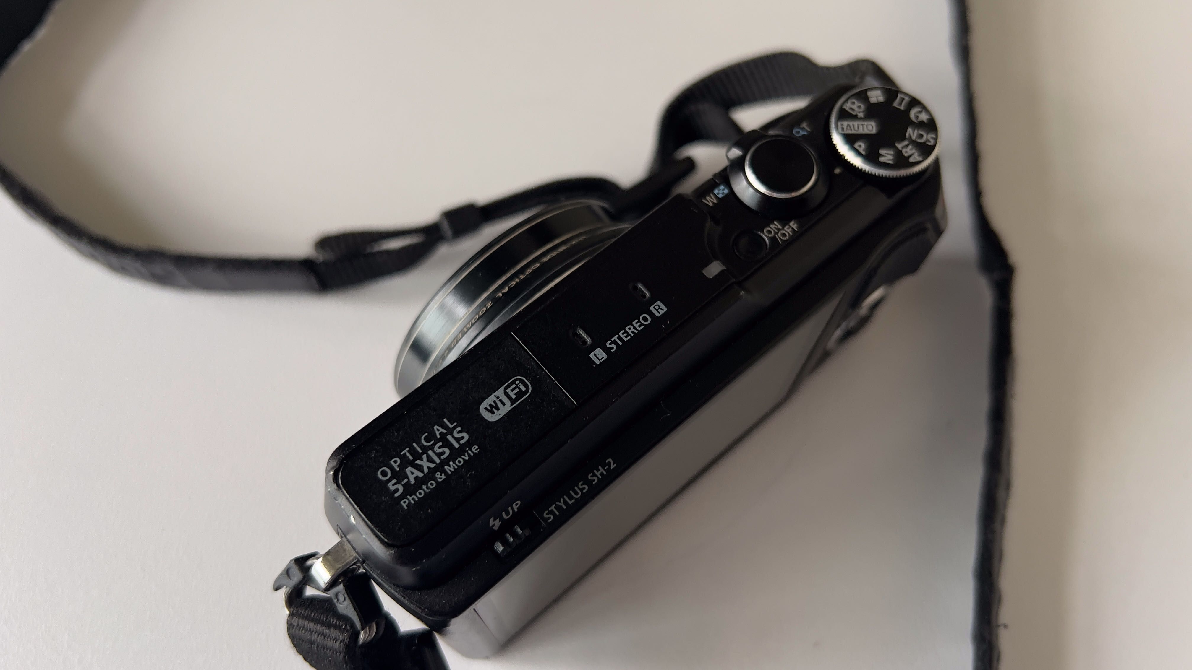 Olympus Stylus SH-2