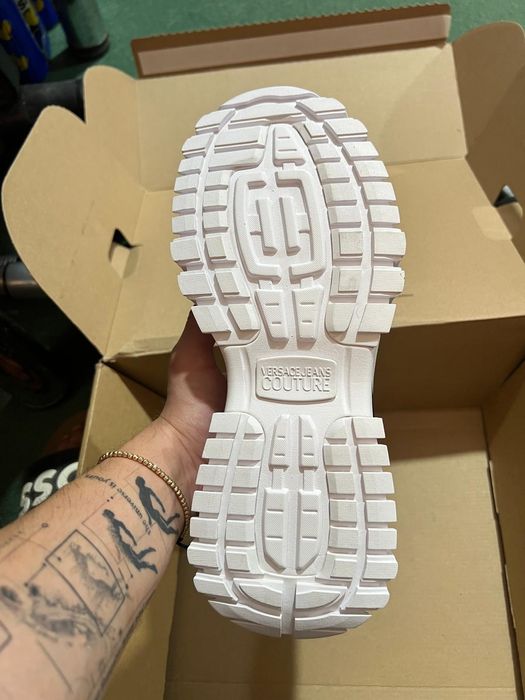 Vând adidasi pentru bărbați originali