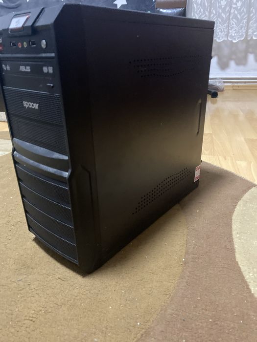 Unitate pentru calculator ASUS+tastatură aldi games