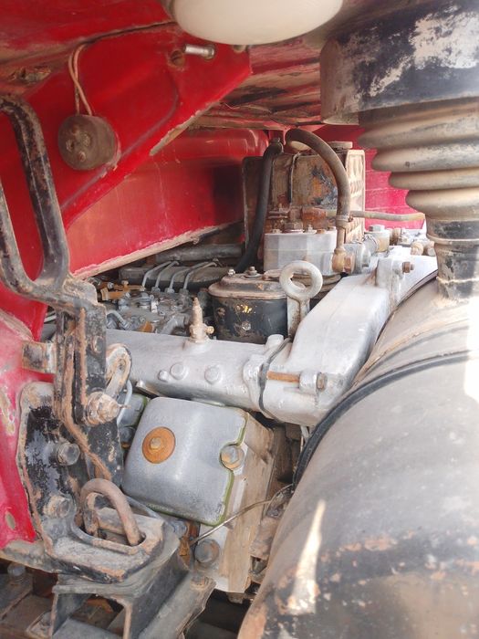 Kamaz tegach sotiladi