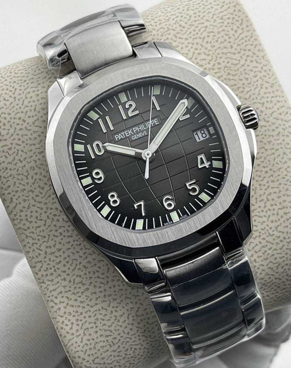 Patek Philippe Stainless Steel AQUANAUT WATCH REF. 5167