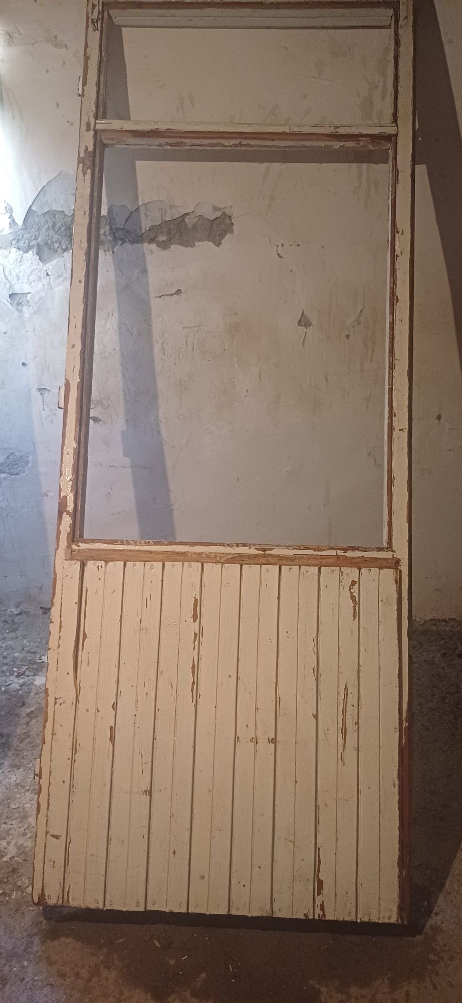 Eshiklar 6 dona Holati yaxshi sunnatiga utib beriladi