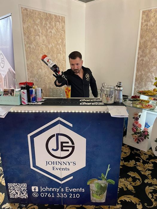 Johnny's Open Bar