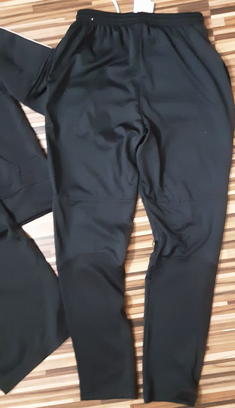 (S) 158-170 NIKE Calvin klein  оригинални екип 3 части(79лв),шорти(40л