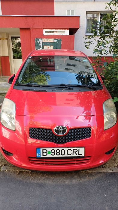 Vand toyota yaris automata 2008