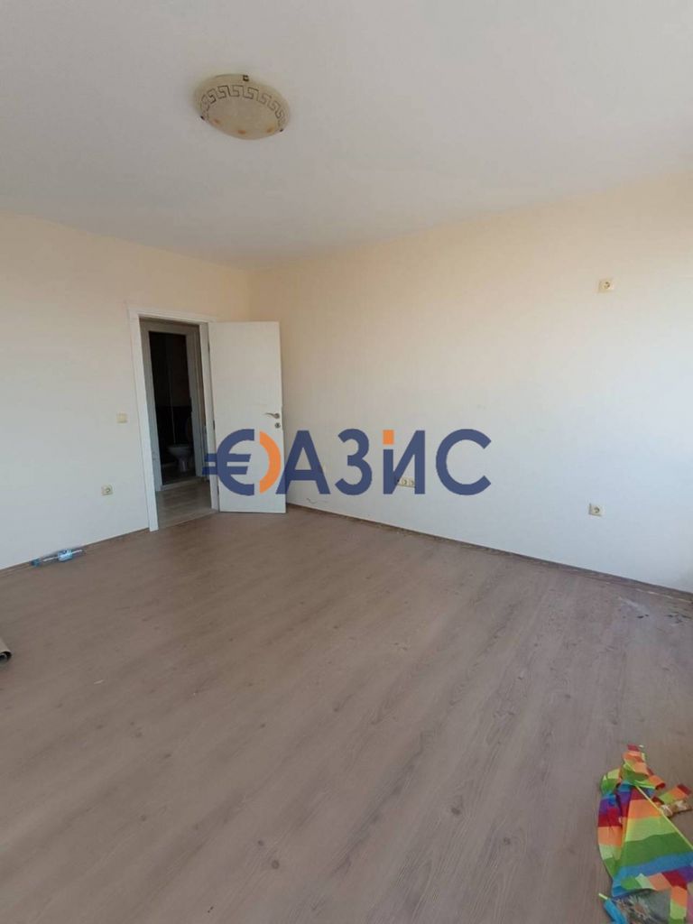 Продава се Тристаен апартамент в с. Равда, Област Бургас - 139 кв.м за 960 €/кв.м - Снимка #10