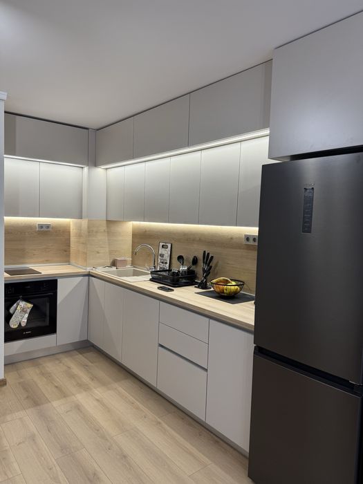 Чисто нов двустаен под наем във Варна Възраждане затворен комплекс