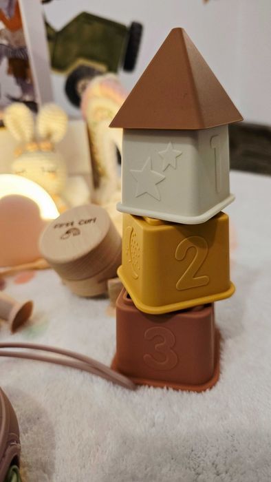 Baby box complet • Jucarii + ingrijire + decor