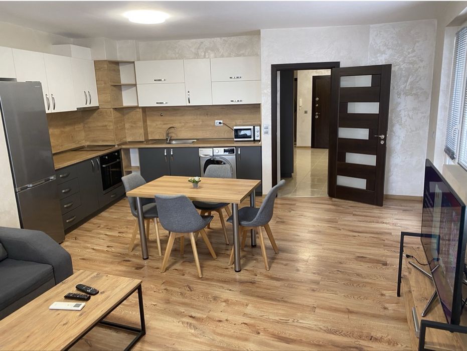 Тристаен апартамент под наем Левски с паркомясто