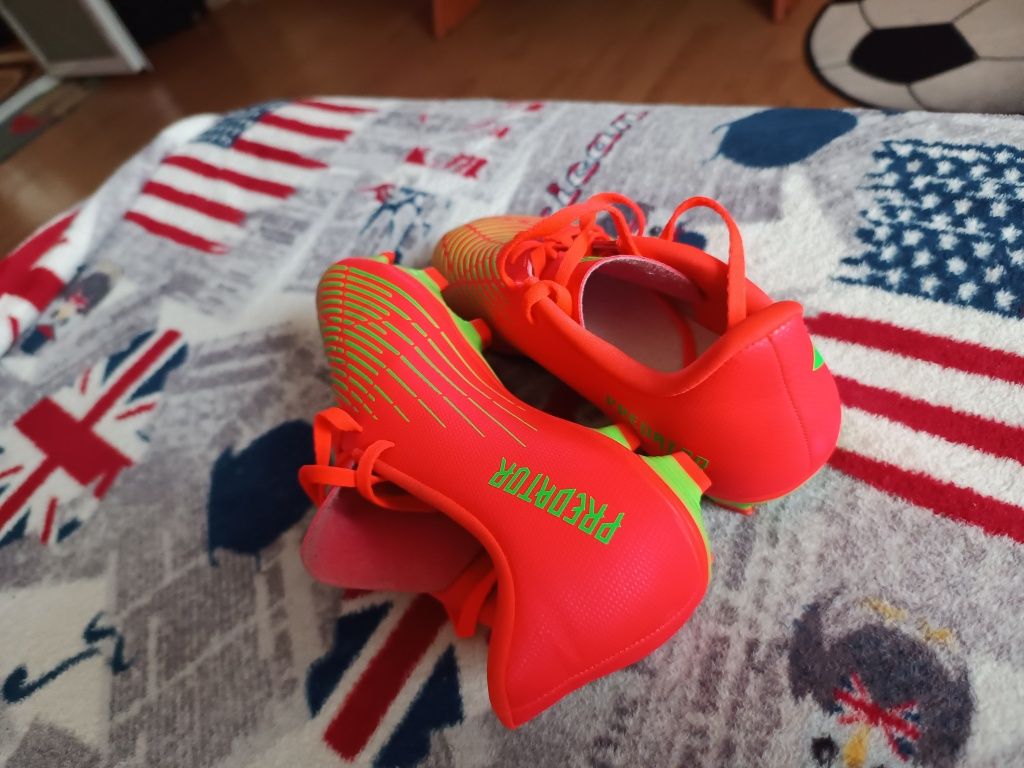 Ghete de fotbal  adidas Predator Edge