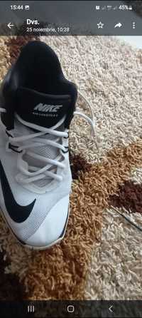 Gheata Nike 100 lei