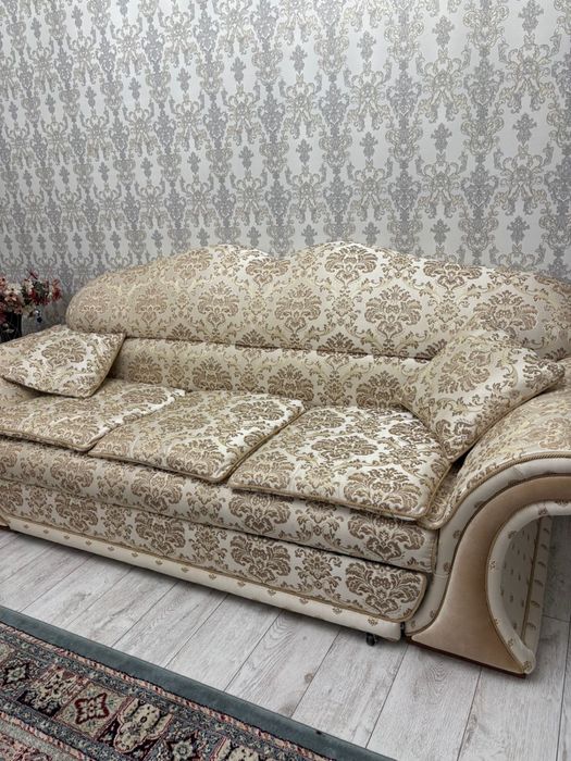 Диван с креслой