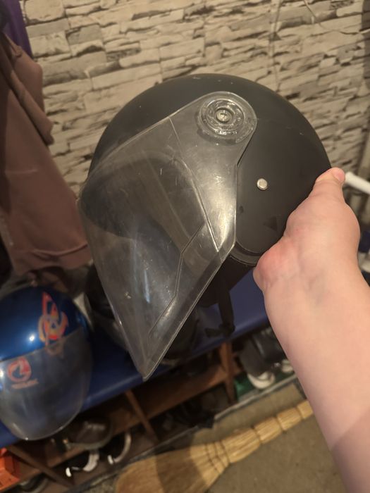 Продается каски для мапед