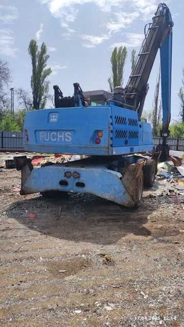 Багер Fuchs MHL 335