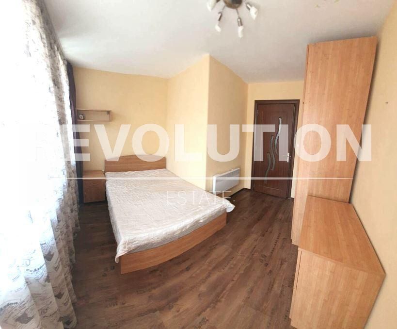 Дава се под наем Тристаен апартамент в Варна, Зимно кино Тракия - 80 кв.м за 450 € - Снимка #1