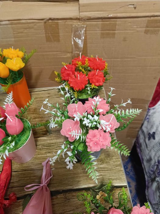 Восъчни цветя за поводи