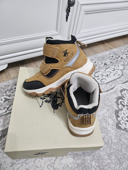 Ghete pentru băieți