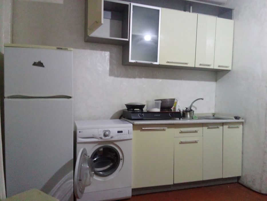 Кухнный шкаф сатылады