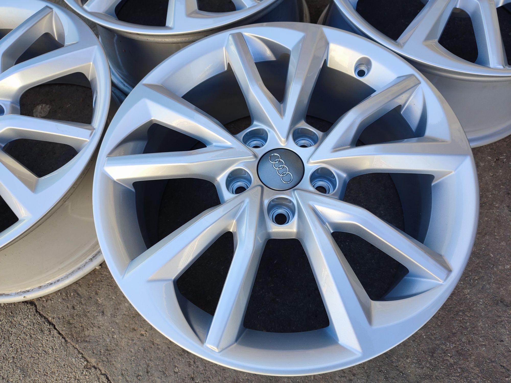 17" оригинални алуминиеви джанти за Audi A3,Q2,Q3/Vw/Skoda.