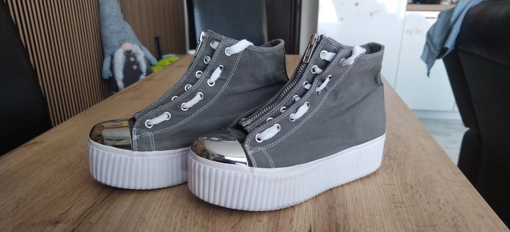 Дамски кецове на Replay и GiAnni