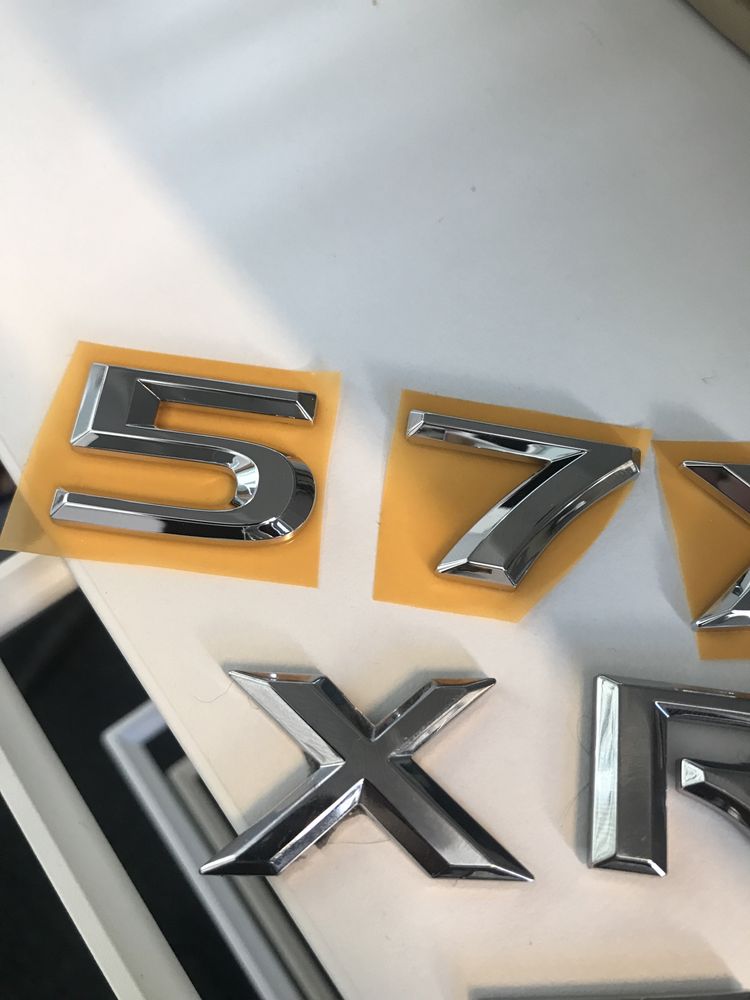 Эмлеммы буквы Lexus Lx Rx Toyota Rav4