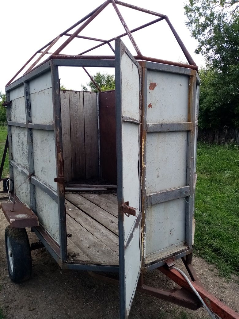 Продам прицеп в хорошем состоянии.