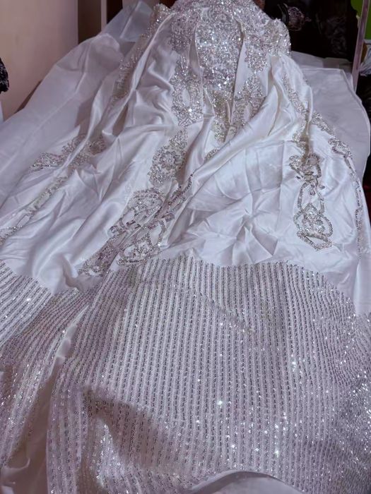 Kelin kòylaklar sotiladi