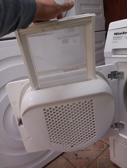 Сушилня с термопомпа Миеле Miele T8861 Edition111  24 месеца гаранция!