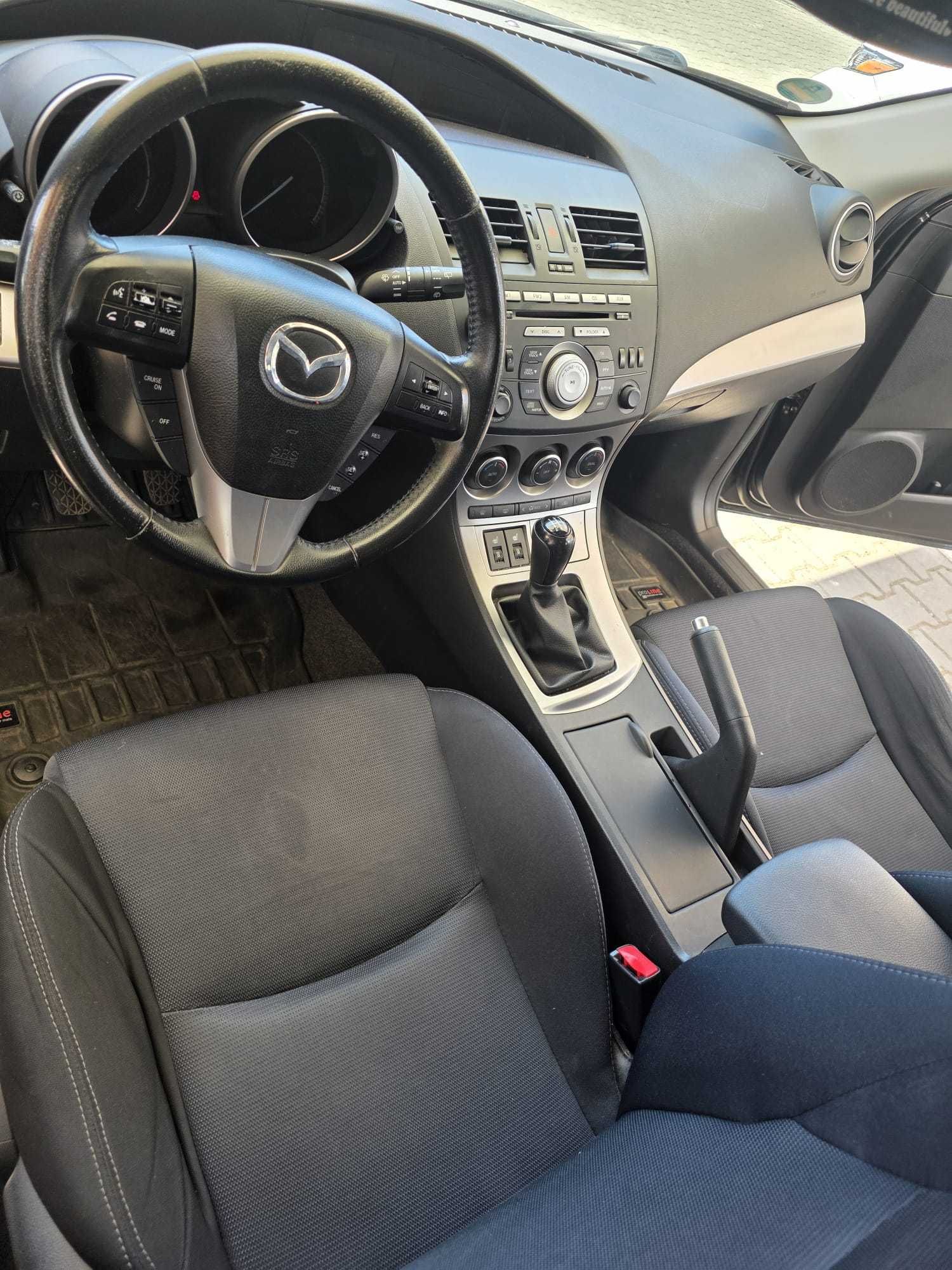 MAZDA 3  ,1,6 benzina