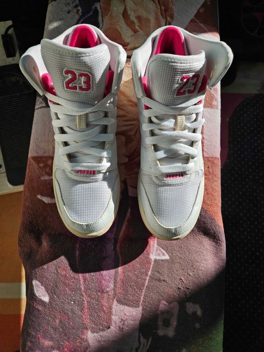 Дамски маратонки Air Jordan 1 номер 40