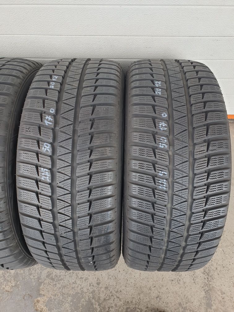 Зимни гуми 4 броя FALKEN HS449 EuroWinter 225 50 R17 дот 2012