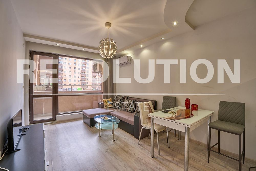 Дава се под наем Тристаен апартамент в Пловдив, Южен - 97 кв.м за 447.78 € - Снимка #1