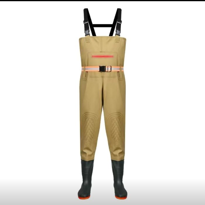 Продаются новые болотные сапоги