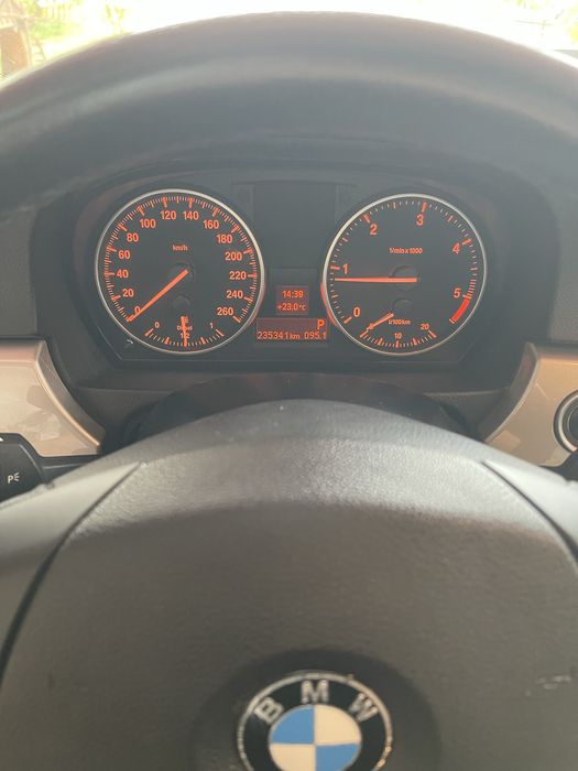 BMW E90,Facelift 320 D