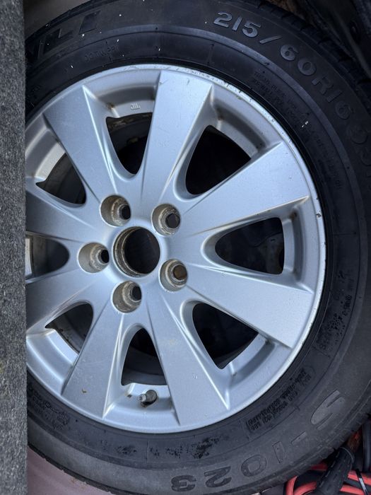 Продам Диск оригинал от ТОЙОТА с шиной 1 шт