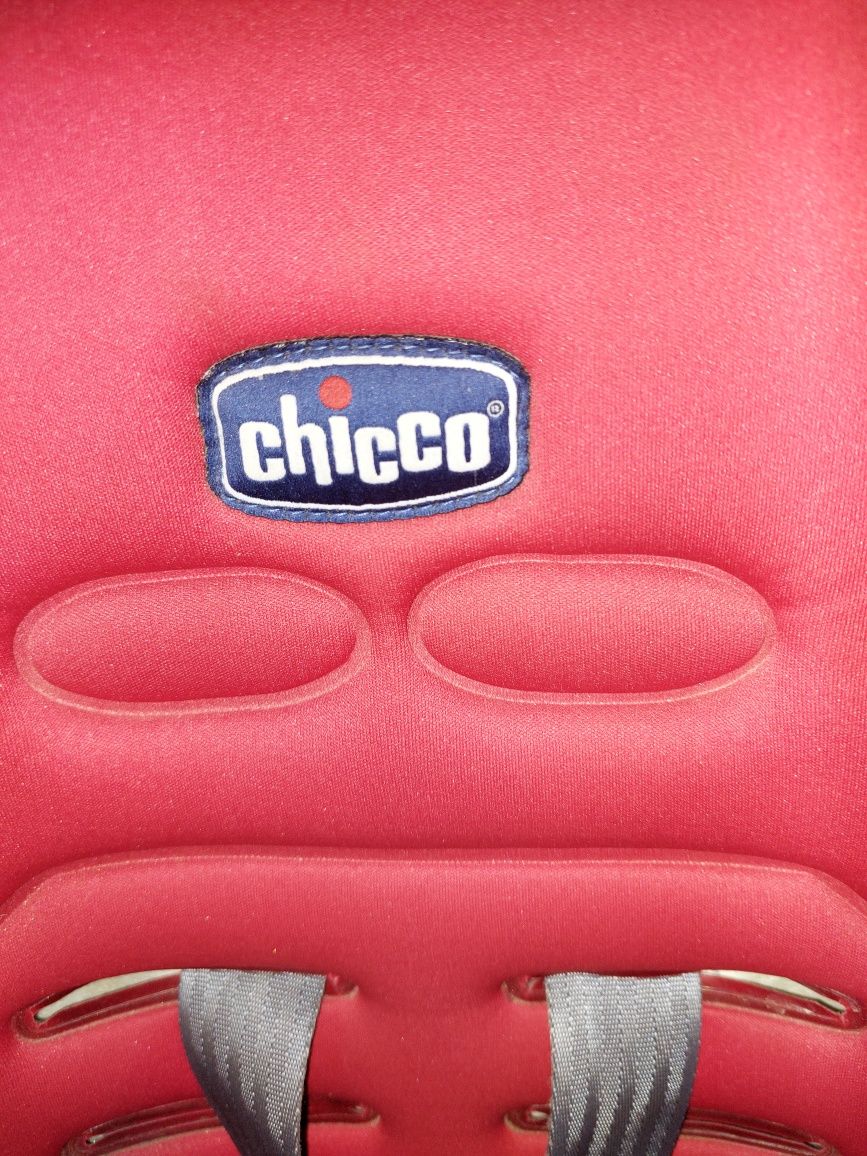 Продам авто кресло CHICCO