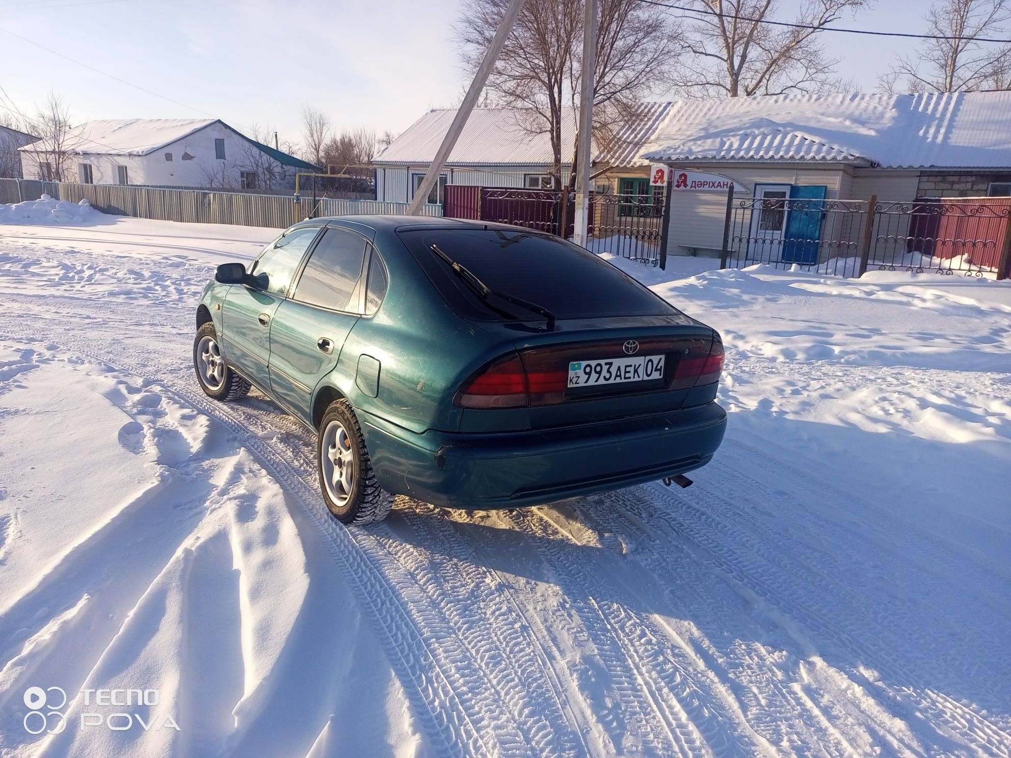 Toyota carolla e100