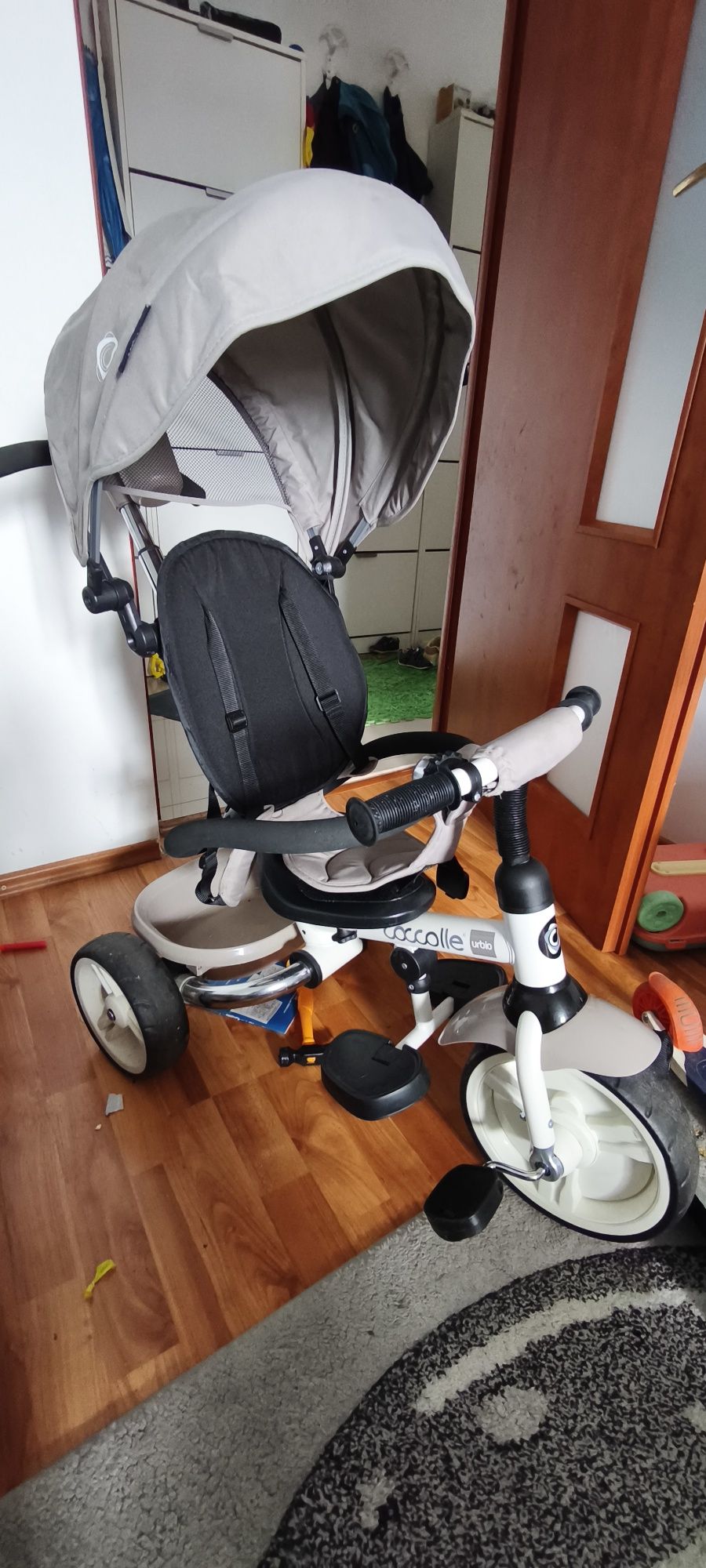 Vând tricicleta Coccolle Urbio aproape noua