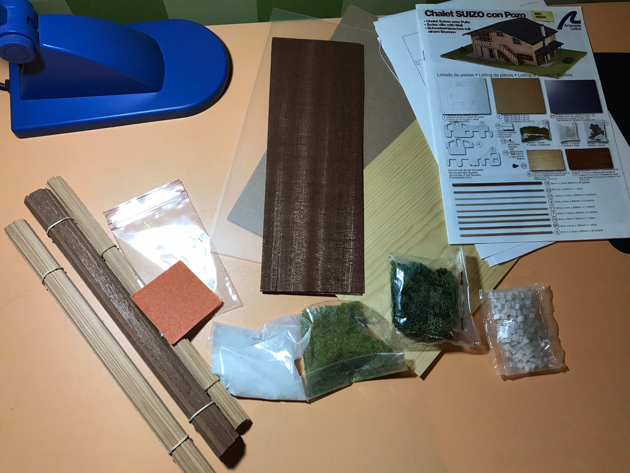 Artesania Latina Дървен модел на къща 1:76