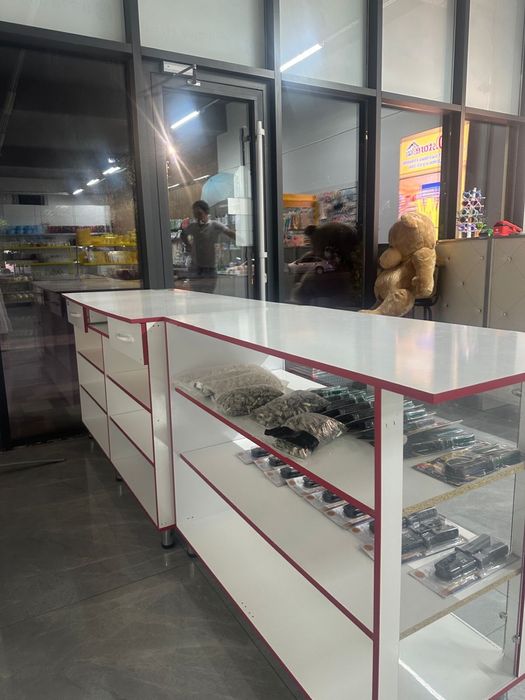 Стол для кассы, ресепшен